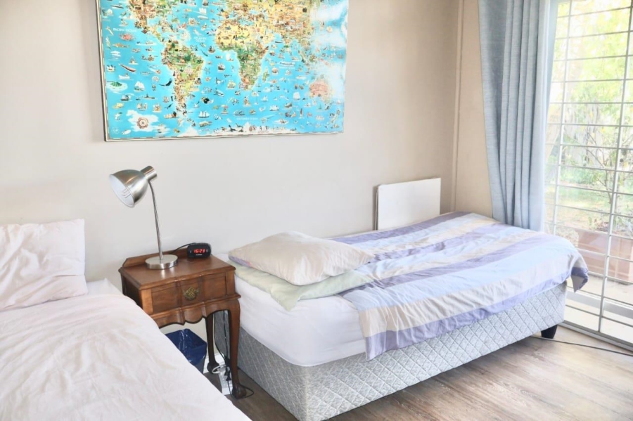 To Let 3 Bedroom Property for Rent in Loevenstein Western Cape